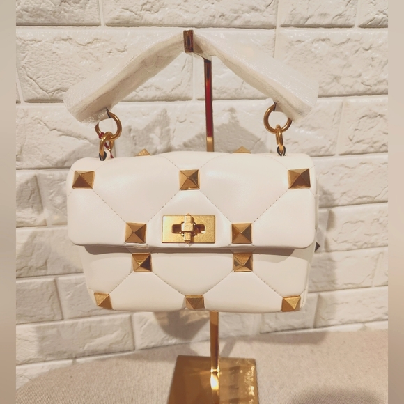 BNWT VALENTINO GARAVANI MEDIUM ROMAN STUD THE SHOULDER BAG IN NAPPA WITH CHAIN - Picture 7 of 7